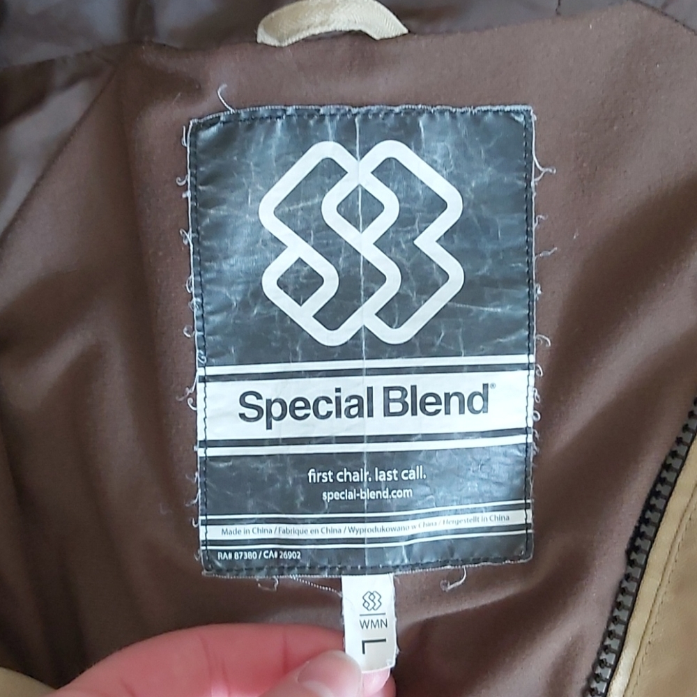 Special Blend Shell Jacket - Picture 4 of 4